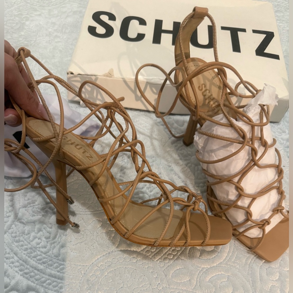 SCHUTZ Heyde Sandal heels in Honey Beige NEW in box